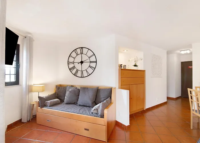 Ema Clube Em אלבופיירה