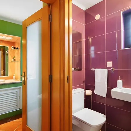 Holiday home Ema Clube Em