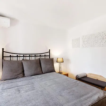 Holiday home Ema Clube Em *