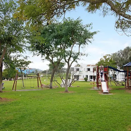 Ferienhaus Ema Clube Em *